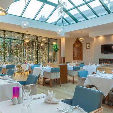 Castle Dargan Hotel 4*