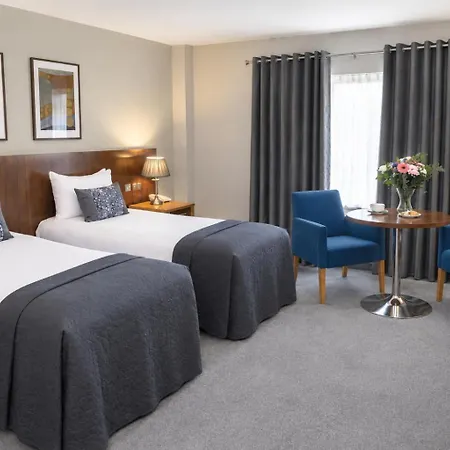 Castle Dargan Hotel 4*