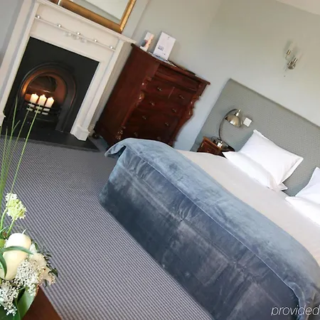 Castle Dargan Hotel 4*