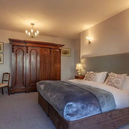 Castle Dargan Hotel 4*