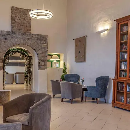 Castle Dargan 4*