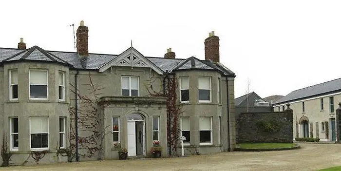 Castle Dargan Hotel 4*